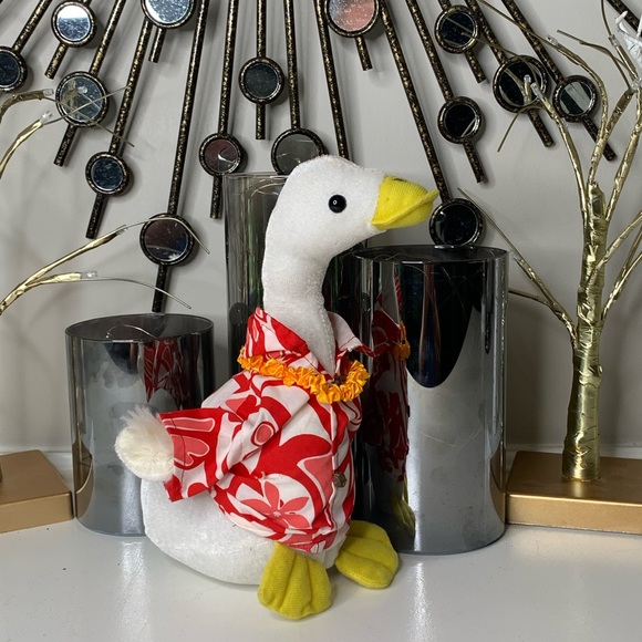 NWOT Hawaiian collectables goose in Hawaiian shirt with lei - Picture 2 of 3